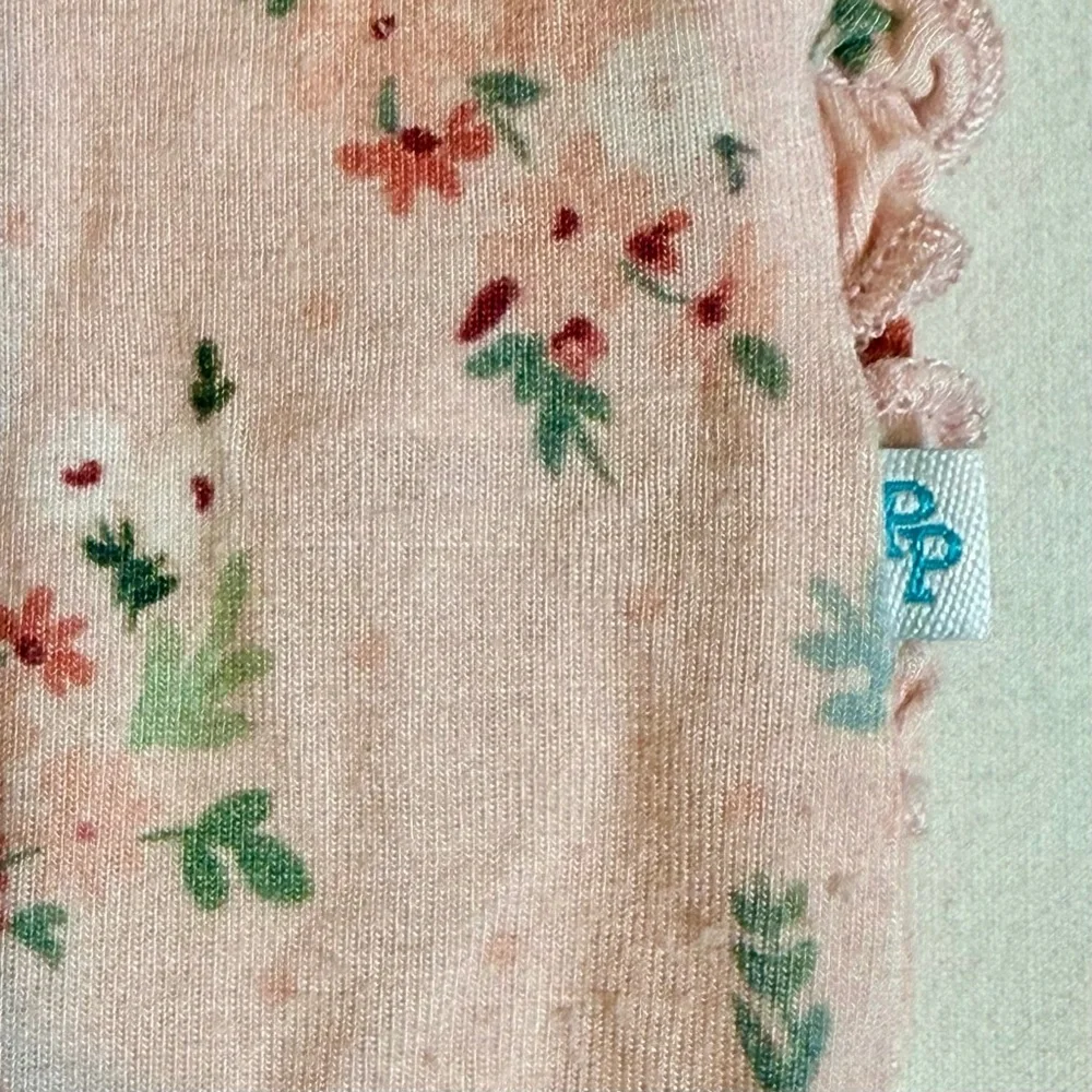 Posh Peanut excellent preowned